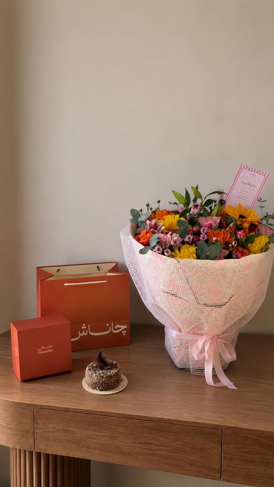 باقه ورد مع كيك