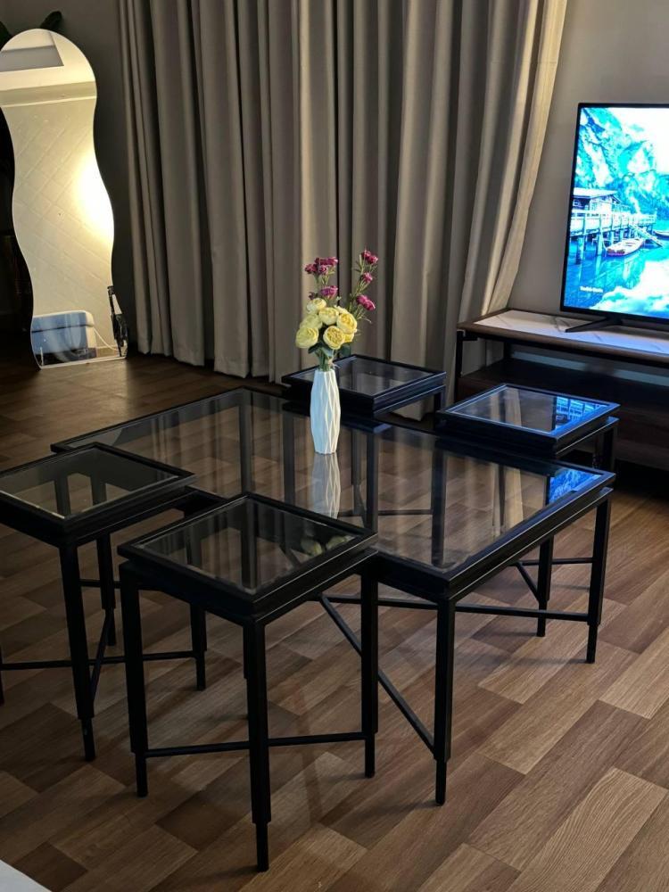 Set of 5 hospitality tables