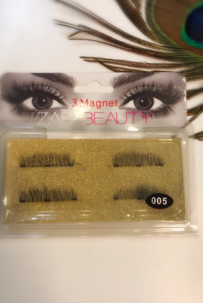 Magnetic natural eyelashes