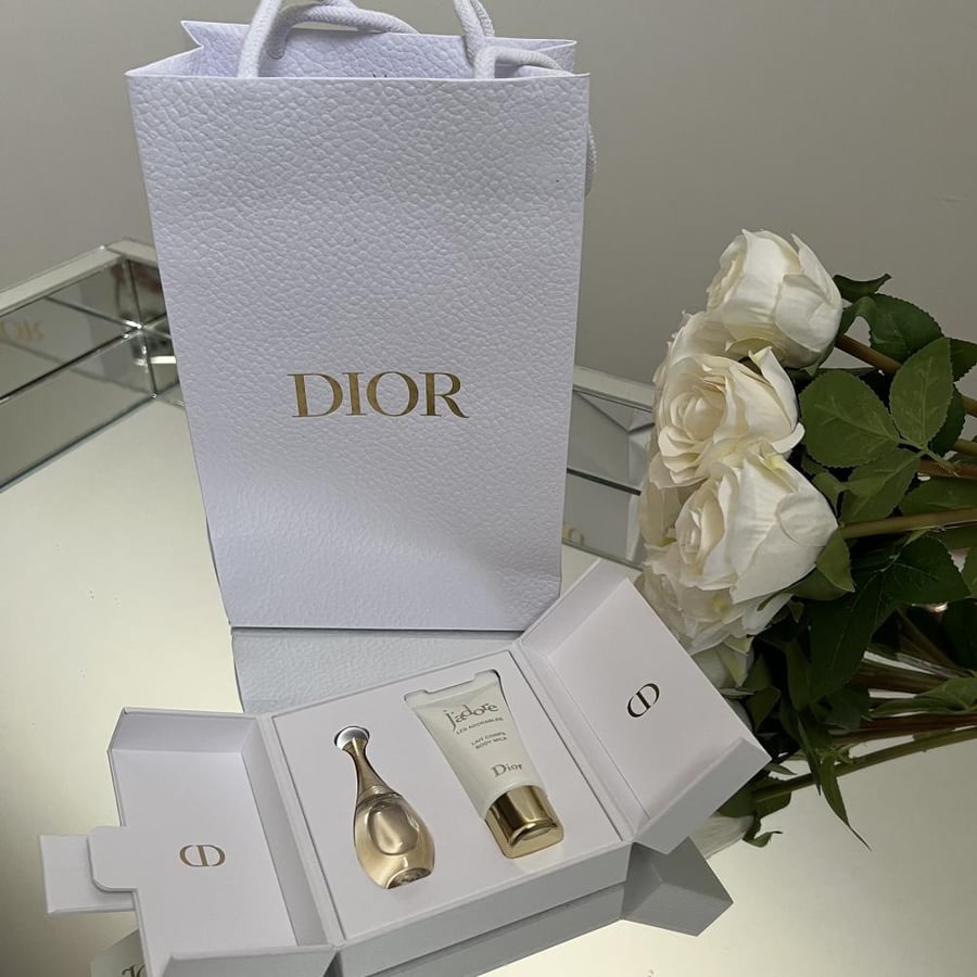 عطر جادور ديور الاصلي