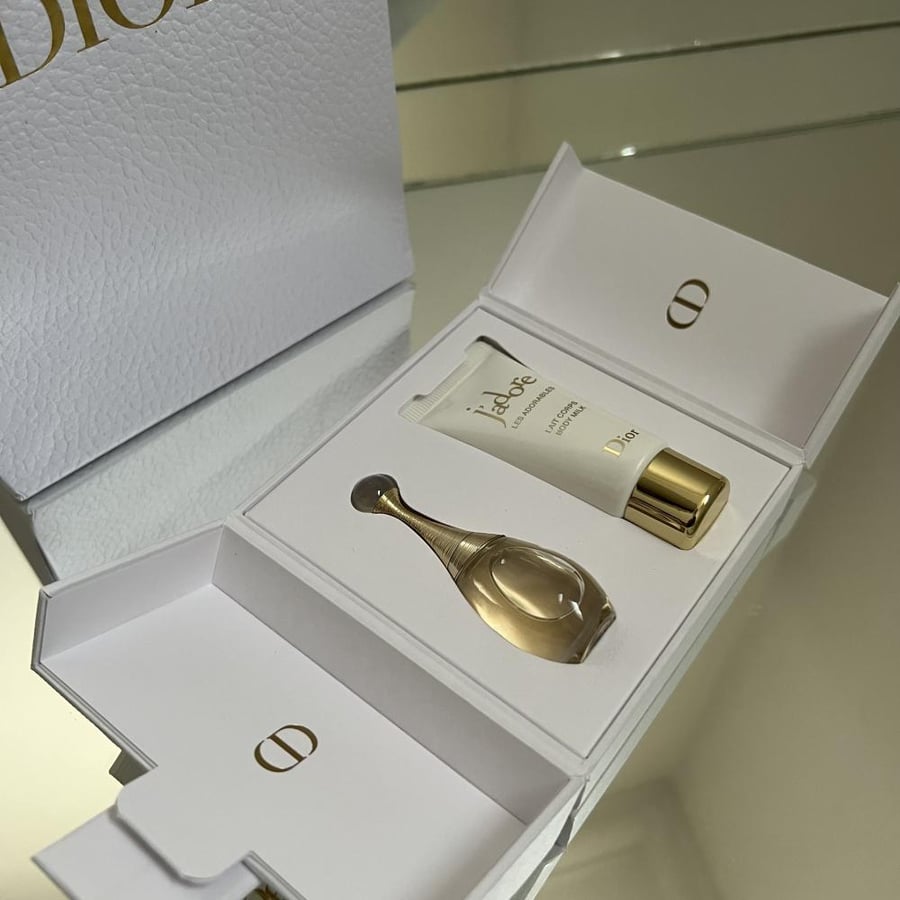 عطر جادور ديور الاصلي