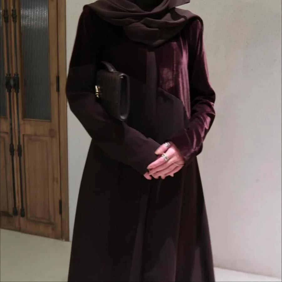 عباية شتوية مخمل +كريب