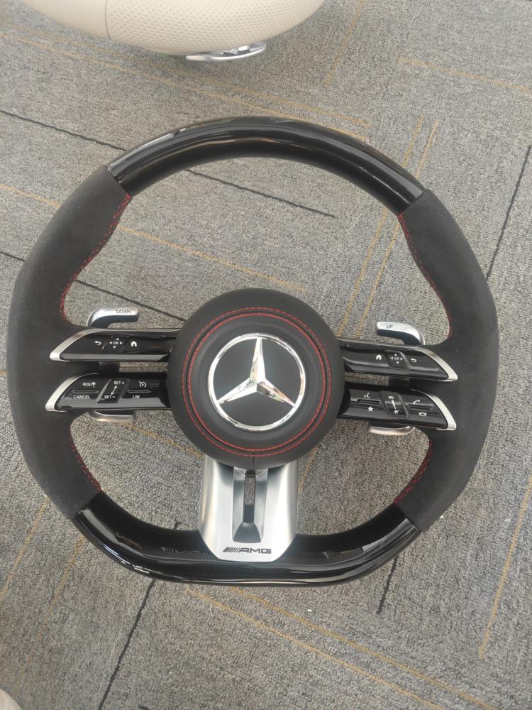 مجموعة منتجات مرسيدس G-class 2025