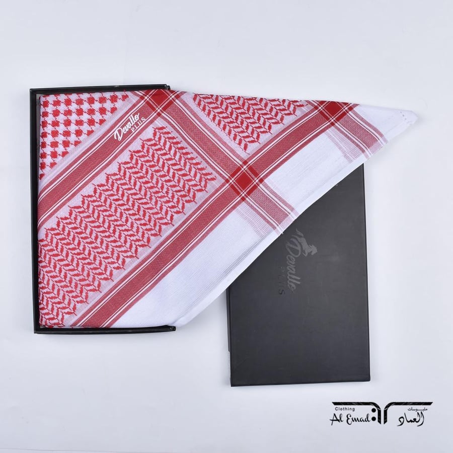 شماغ ديفالو بلس 33 DEVALLO PLUS أحمر – جودة عالية وملمس ناعم بثبات لون وتصميم أنيق