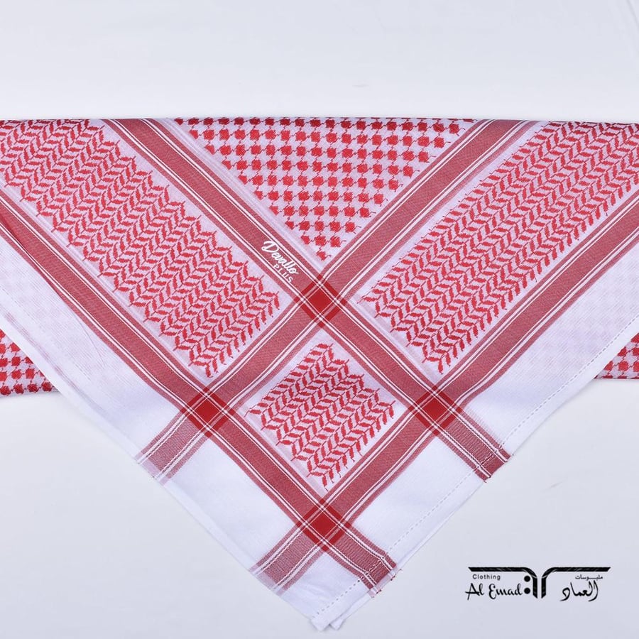 شماغ ديفالو بلس 33 DEVALLO PLUS أحمر – جودة عالية وملمس ناعم بثبات لون وتصميم أنيق