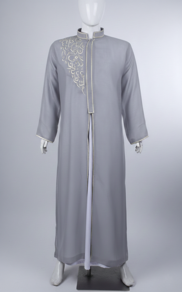 دقلة ولادي رصاصية بتطريز عربي فاخر – تصميم نجدي عصري من ملبوسات العماد