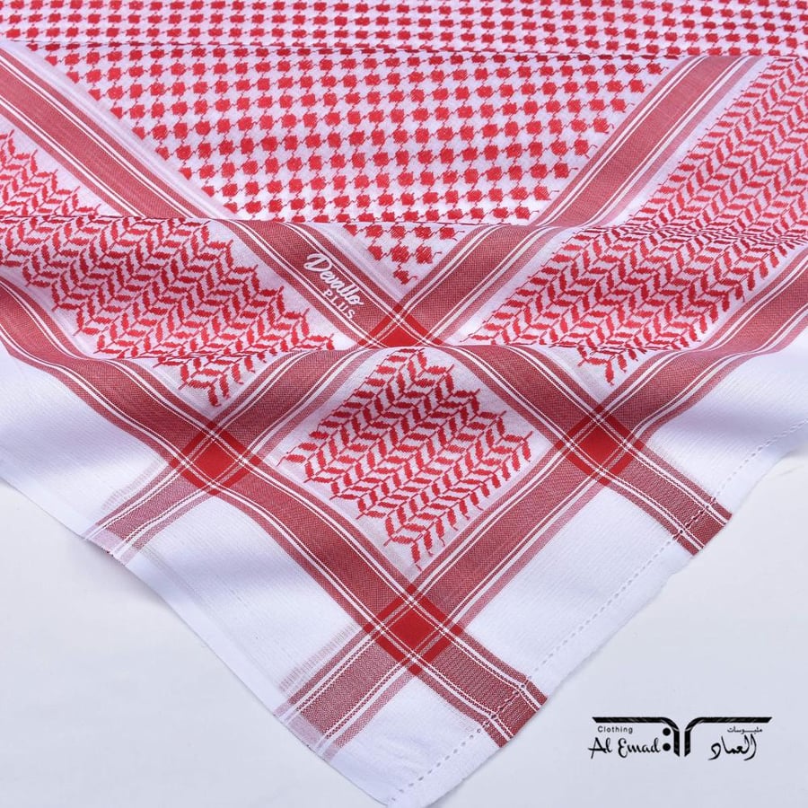 شماغ ديفالو بلس 33 DEVALLO PLUS أحمر – جودة عالية وملمس ناعم بثبات لون وتصميم أنيق