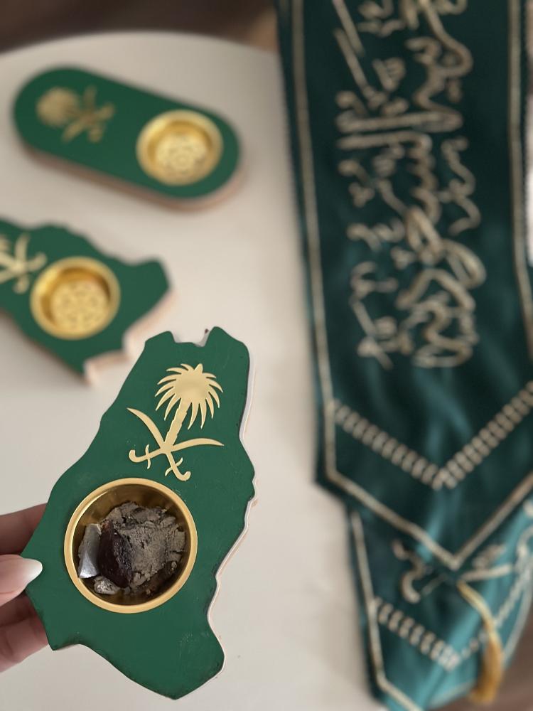 Foundation Day incense diffuser favors
