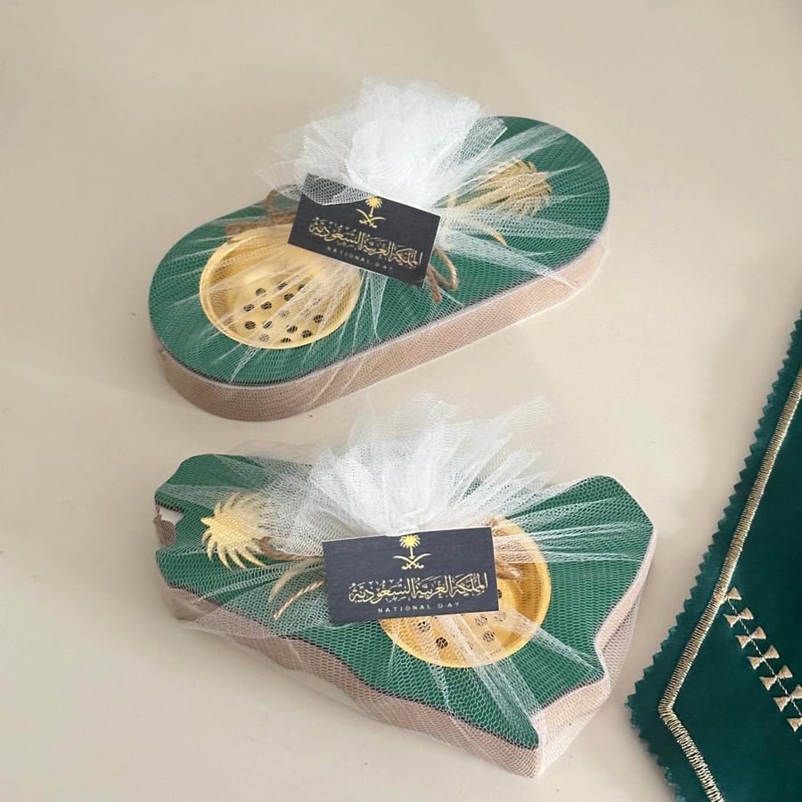 Foundation Day incense diffuser favors