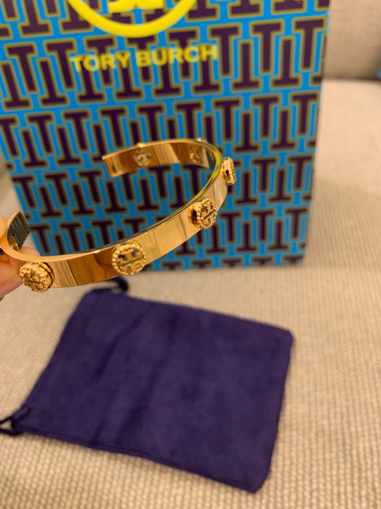 اسواره Tory Burch
