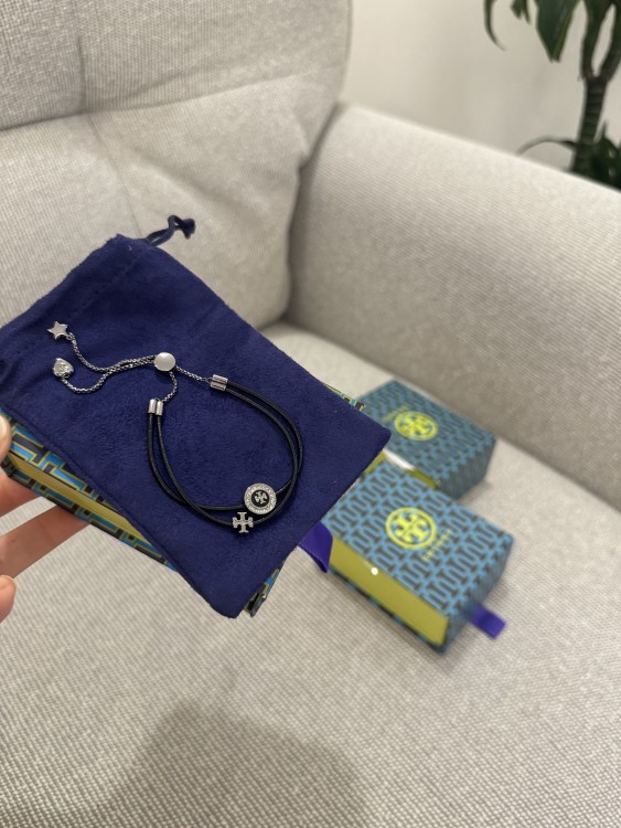 Tory Burch اسواره