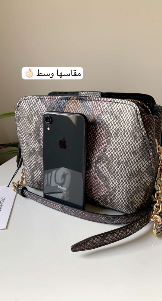 Calvin Klein- بدون ملحقات