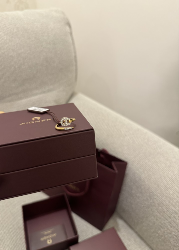 Aigner خاتم