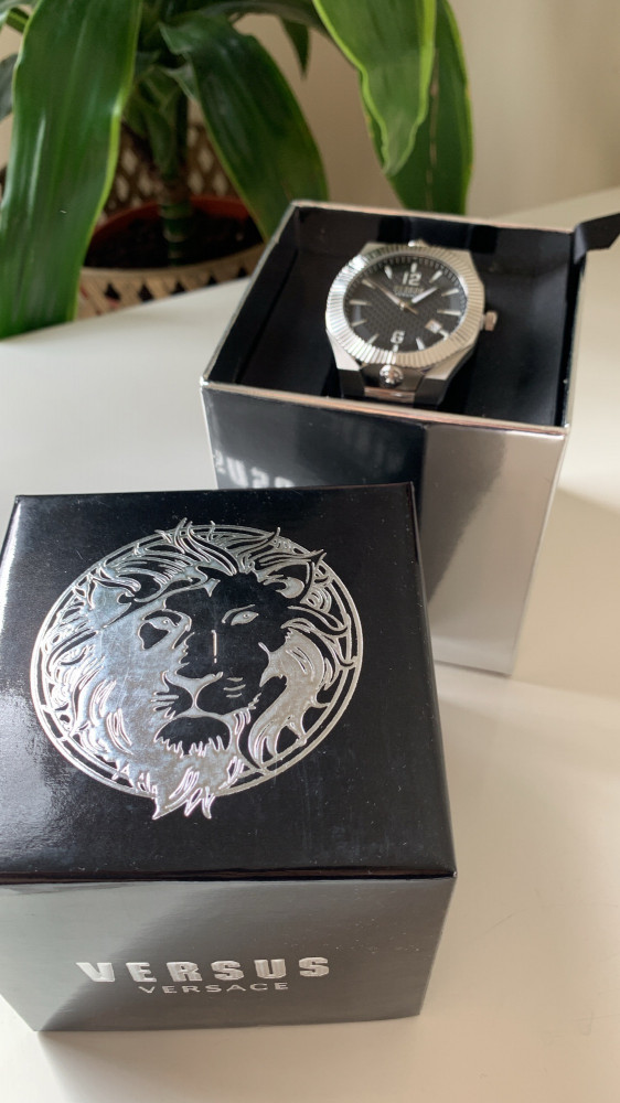 Versace Versus