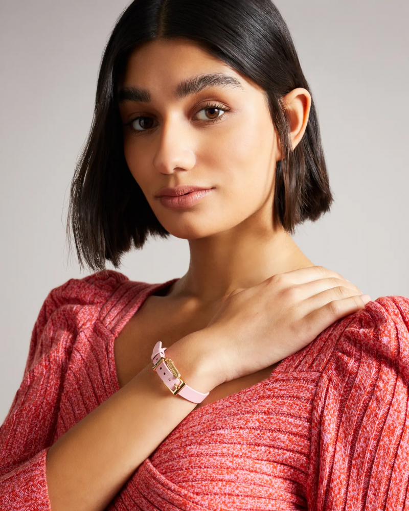 Ted Baker اسوارة