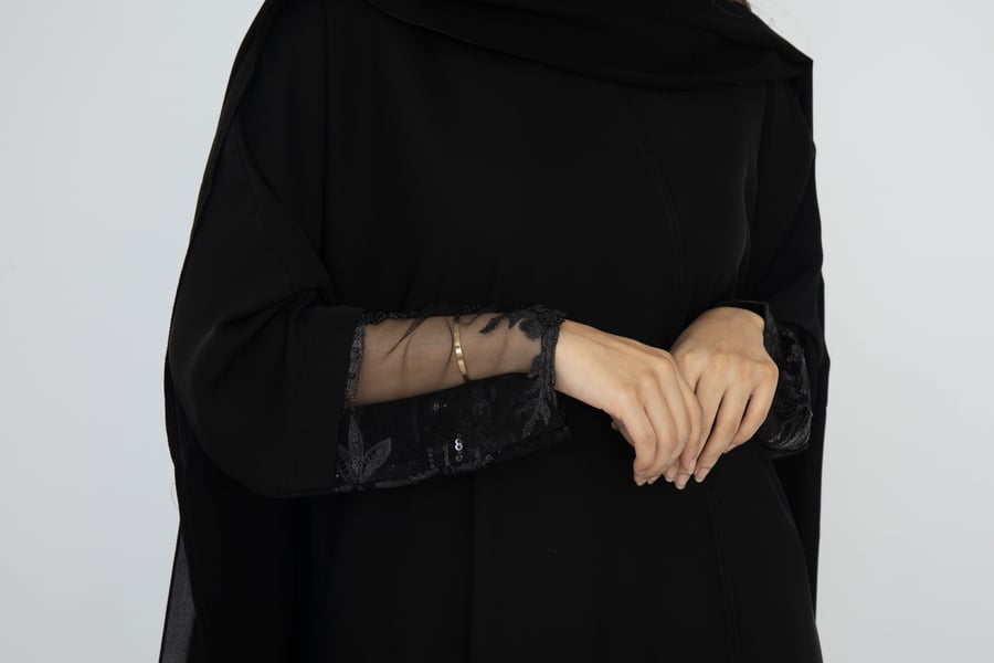 عباية كتف اكمام دنتل-ايف ستايل