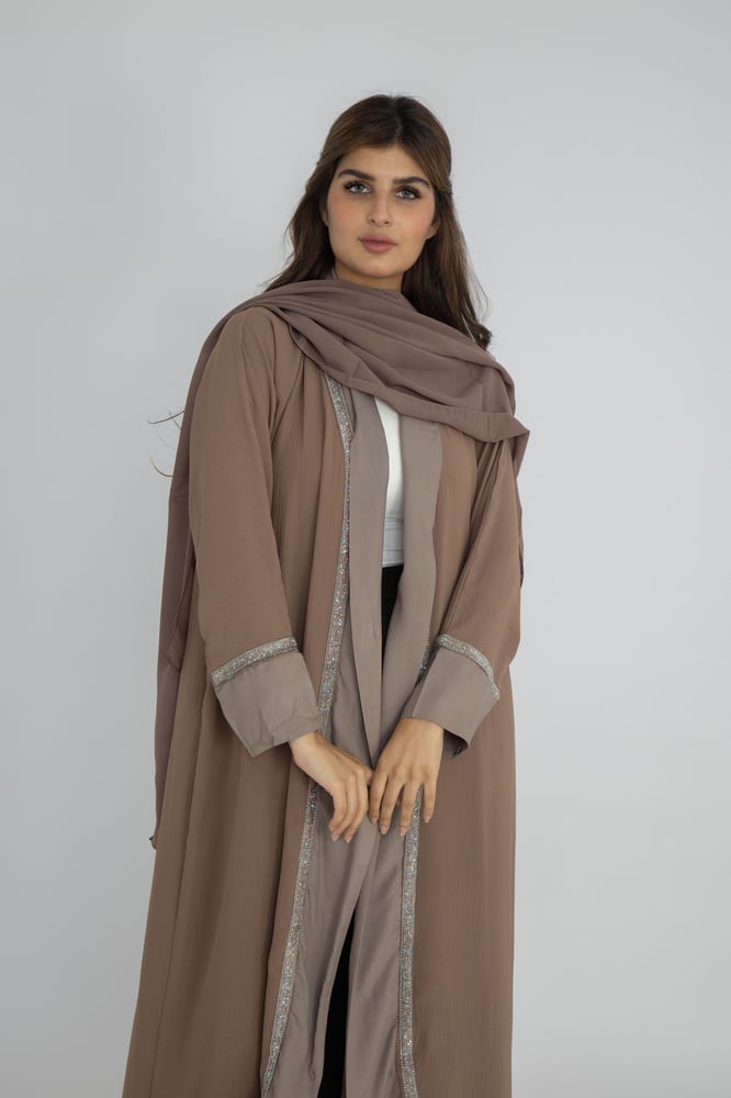 عباية كتف كرستال فضي - ايف ستايل