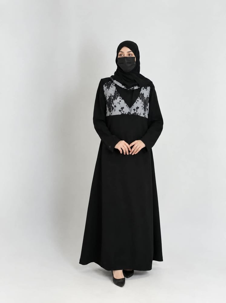 عبايه بليزر قماش سراميك مع تدخيله دانتيل