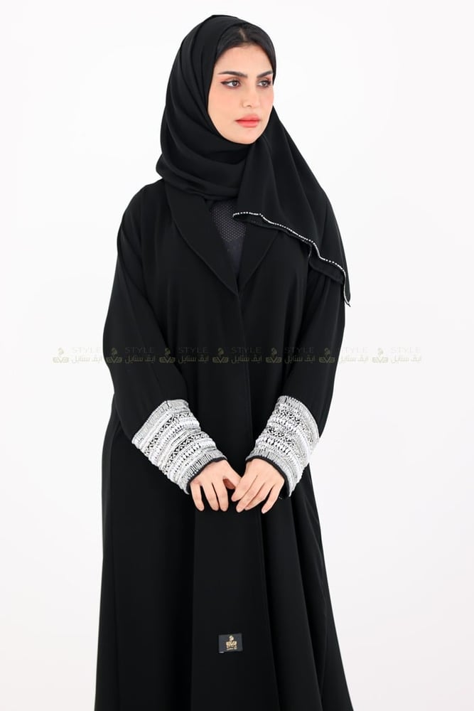 عباية كتف قماش ملكي معا طبقة داخلية وحزام الكم تطريز فاخر -ايف ستايل