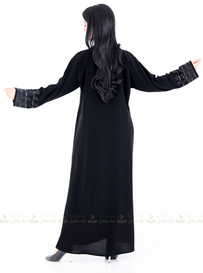 عباية كتف قماش ملكي تطريز اسود فاخر -ايف ستايل