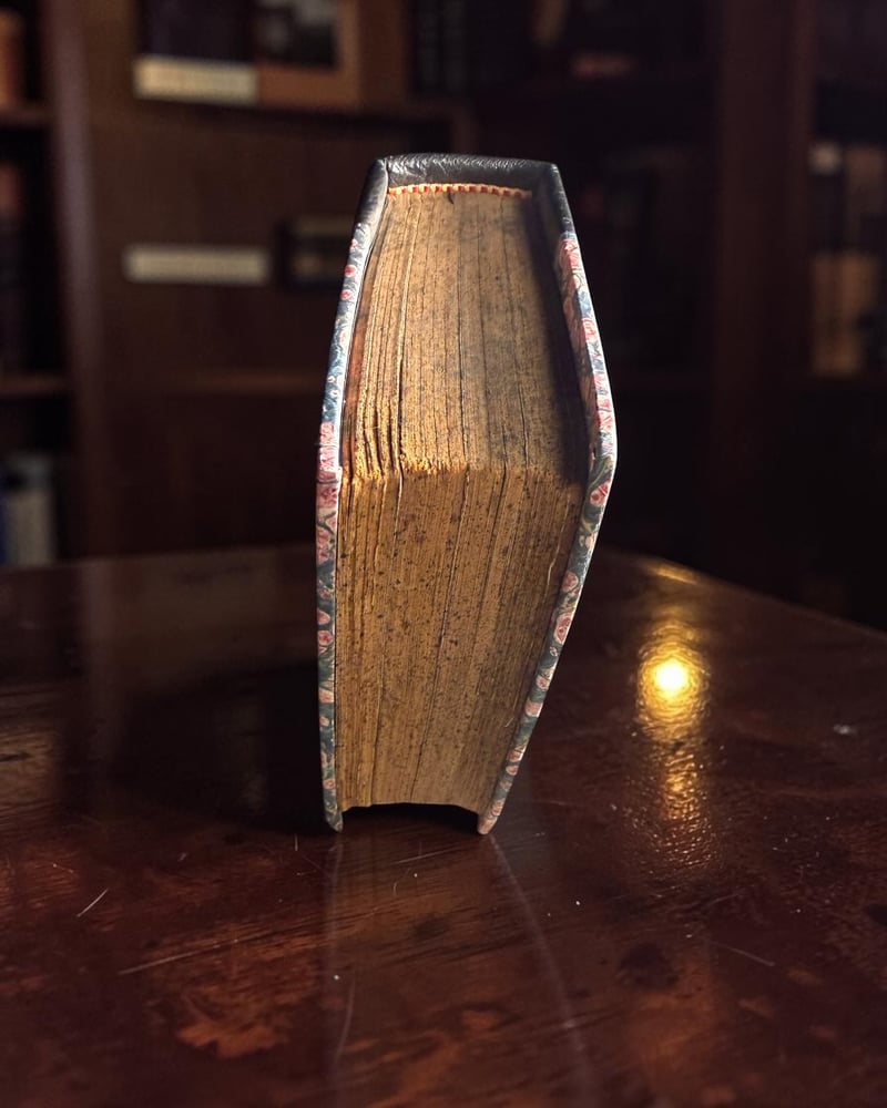 ( 201 ) كتاب الشهر - هتلر وستالين وموسوليني وديفاليرا - ️ مجلد يجمع 4 كتب كاملة بتجليد نصف جلد - دار الثقافة العامة 1937