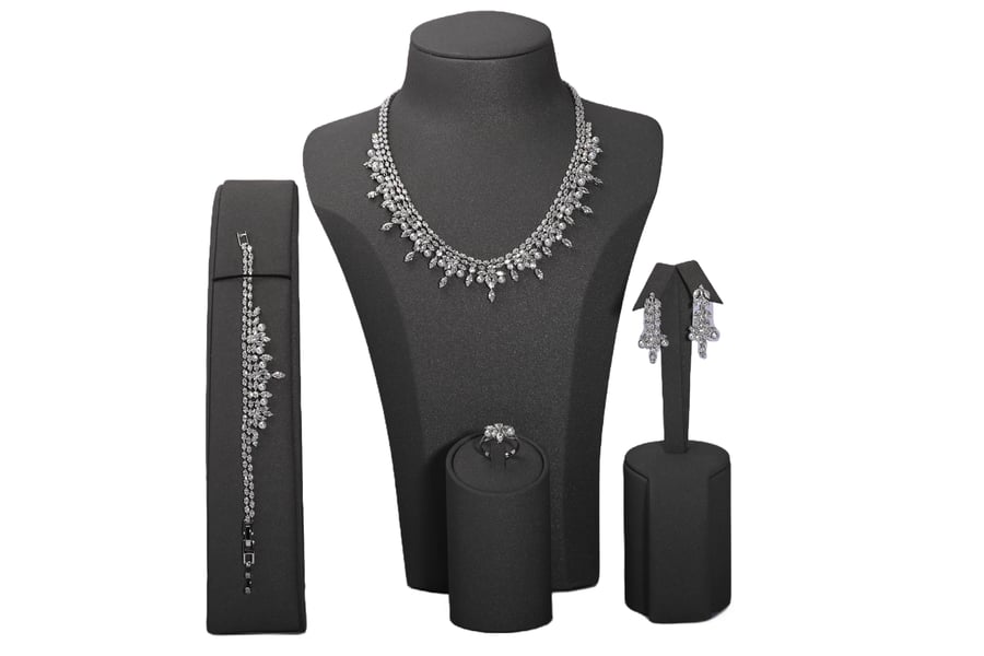 Zircon set
