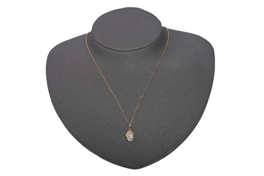 Soft zircon necklace