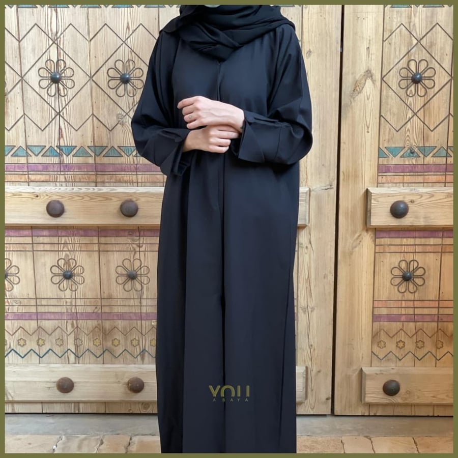 عباية نورا