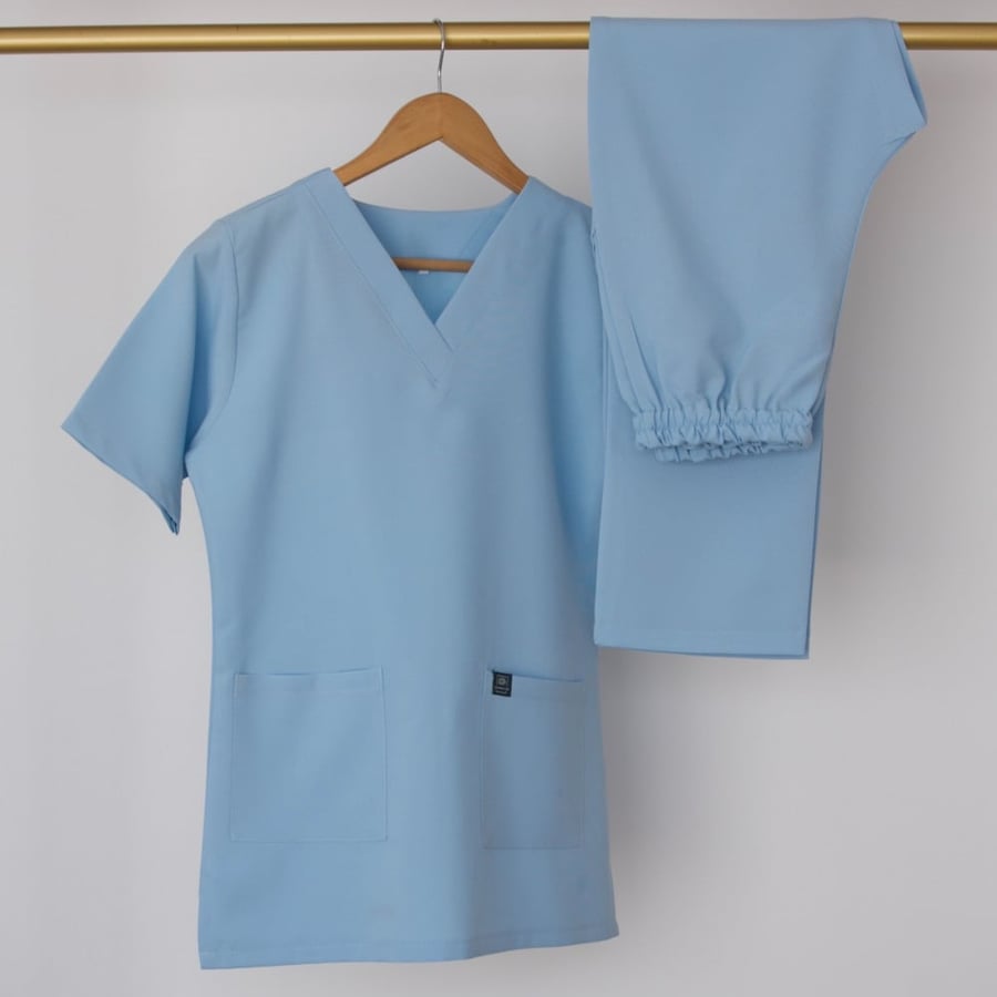 طقم سكرب بشعارنا الخاص Scrub kit with our own logo