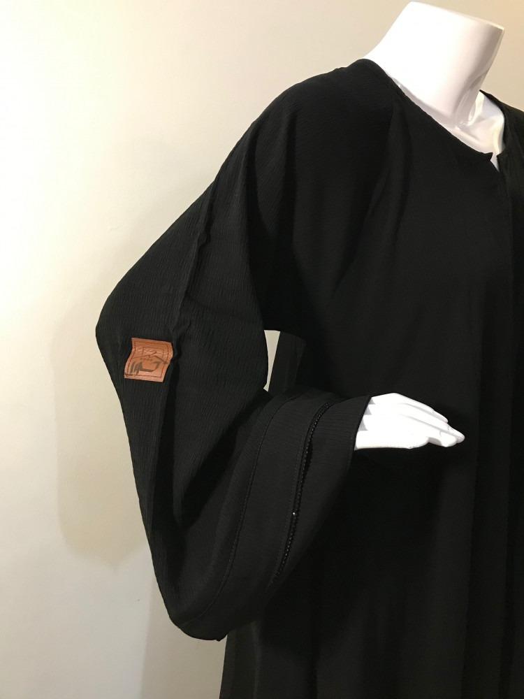 عباية كلوش كُم واسع