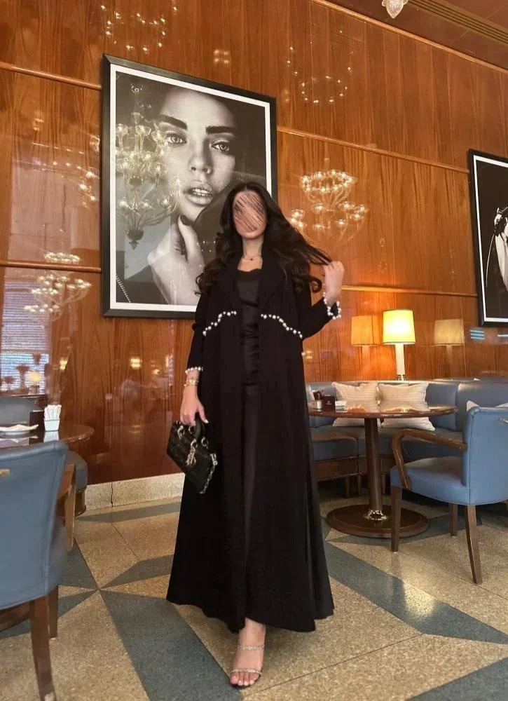 عباية للنساء