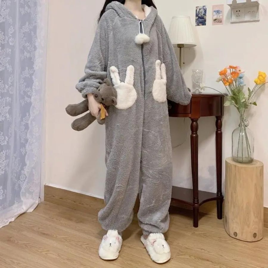 الأرنب مقنعين نيسيس النساء Kigurumi منامة لطيف بيجامة شتاء دافئ ملابس خاصة Kawaii الإناث ملابس نوم منامة بذلة
