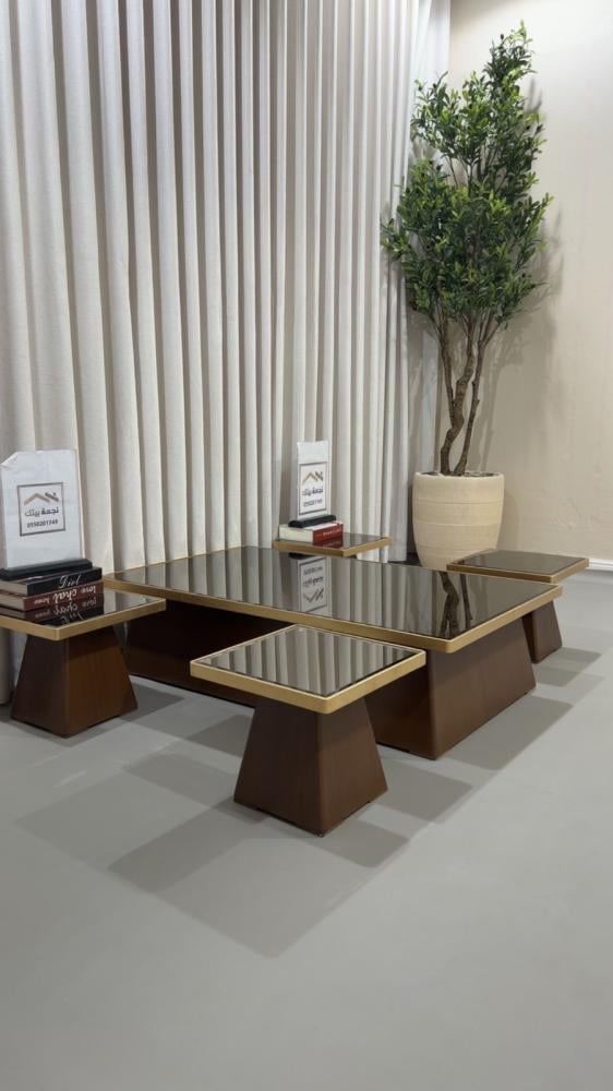 طقم طاولات ضيافة