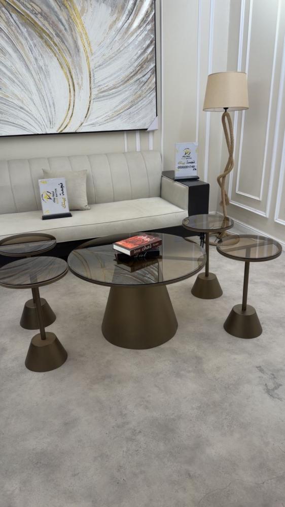 Set of coffee tables