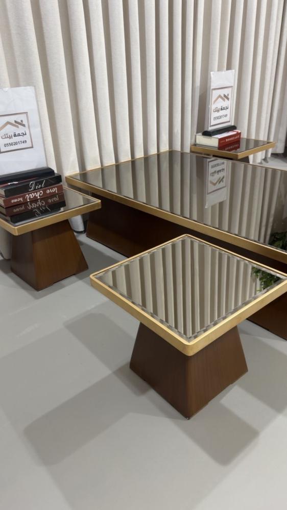 طقم طاولات ضيافة