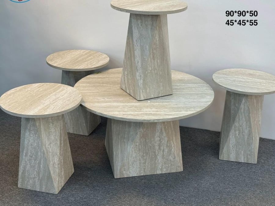Set of coffee tables