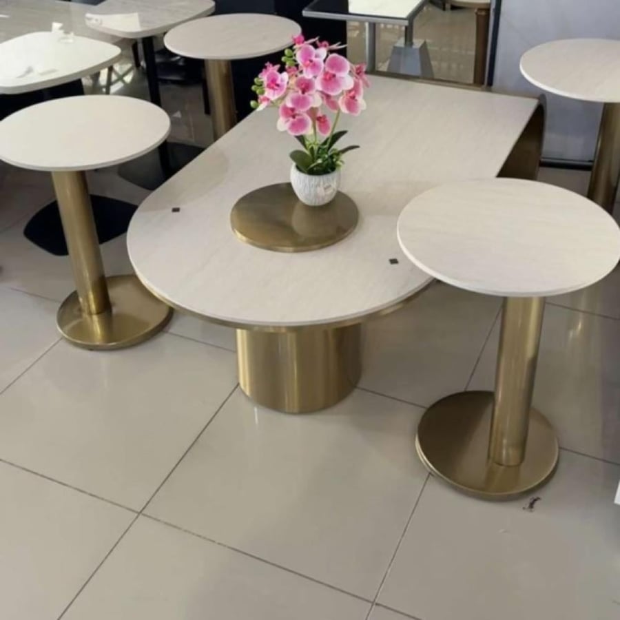 Set of coffee tables