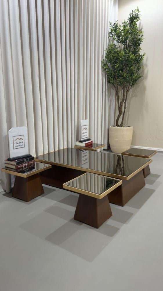 طقم طاولات ضيافة