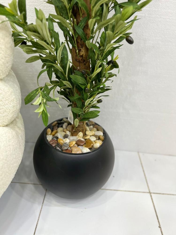 Plastic parked tree