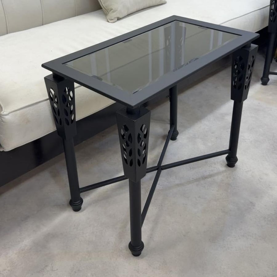 Single service table