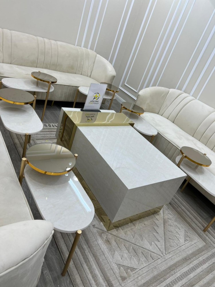 طاولات ضيافة