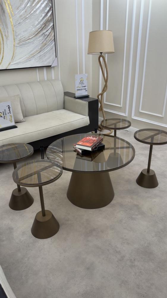 Set of coffee tables
