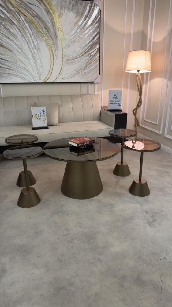 Set of coffee tables