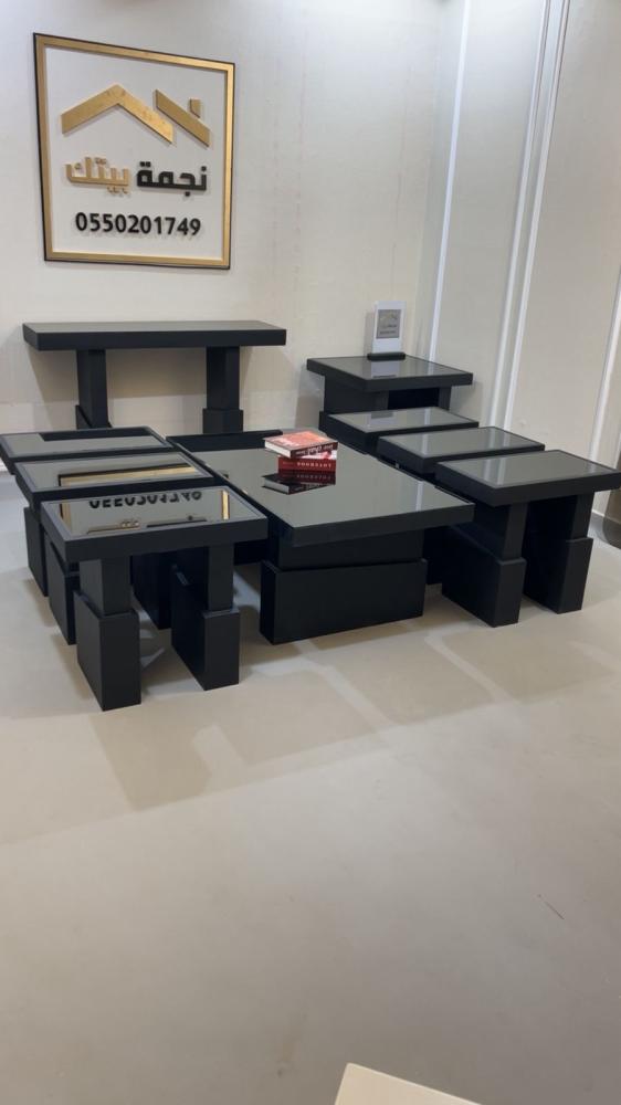 A set of coffee tables with entrance and two corners