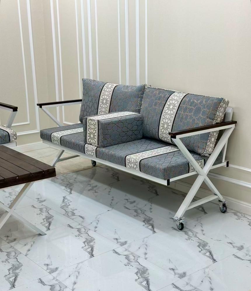 Outdoor seating set for 7 people