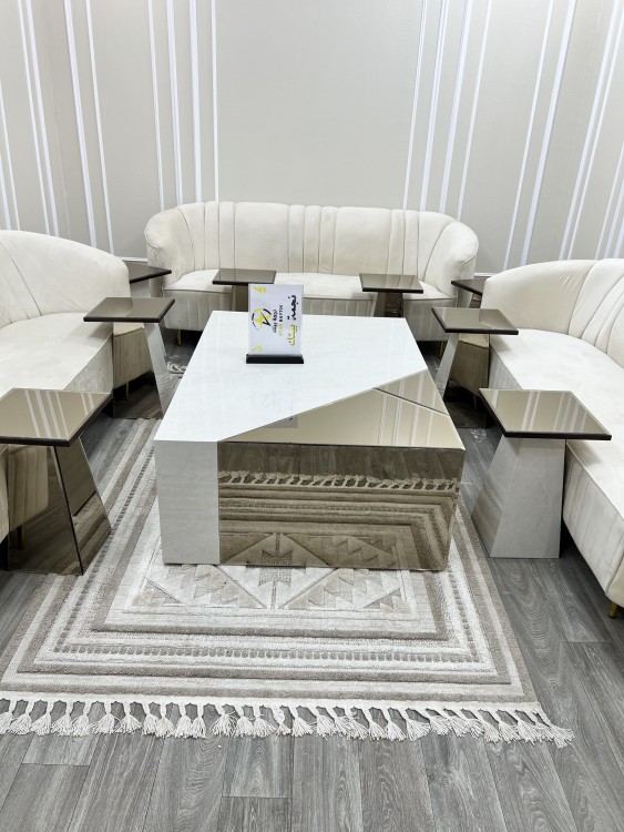 طاولات ضيافة
