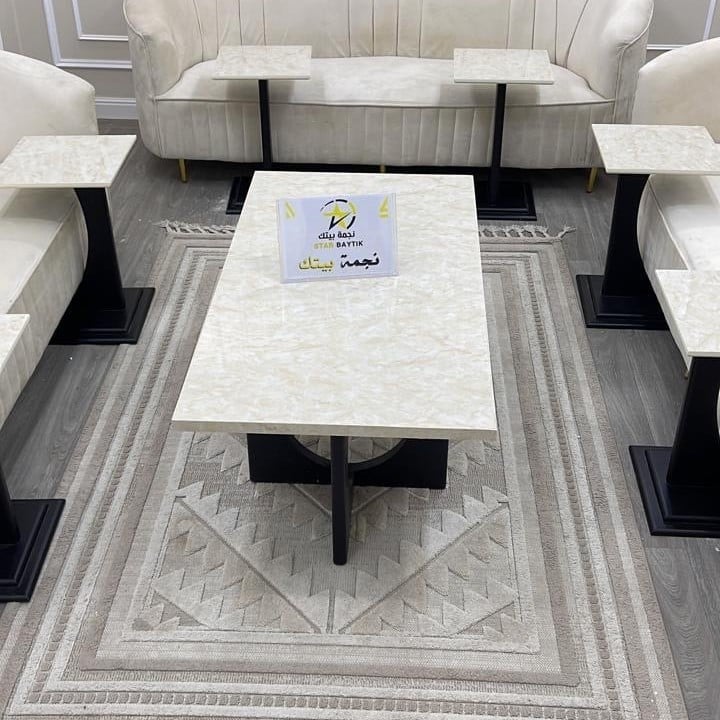 طاولات ضيافة