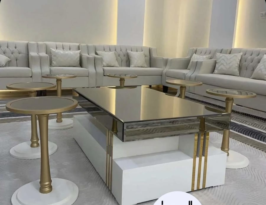 طاولات ضيافة