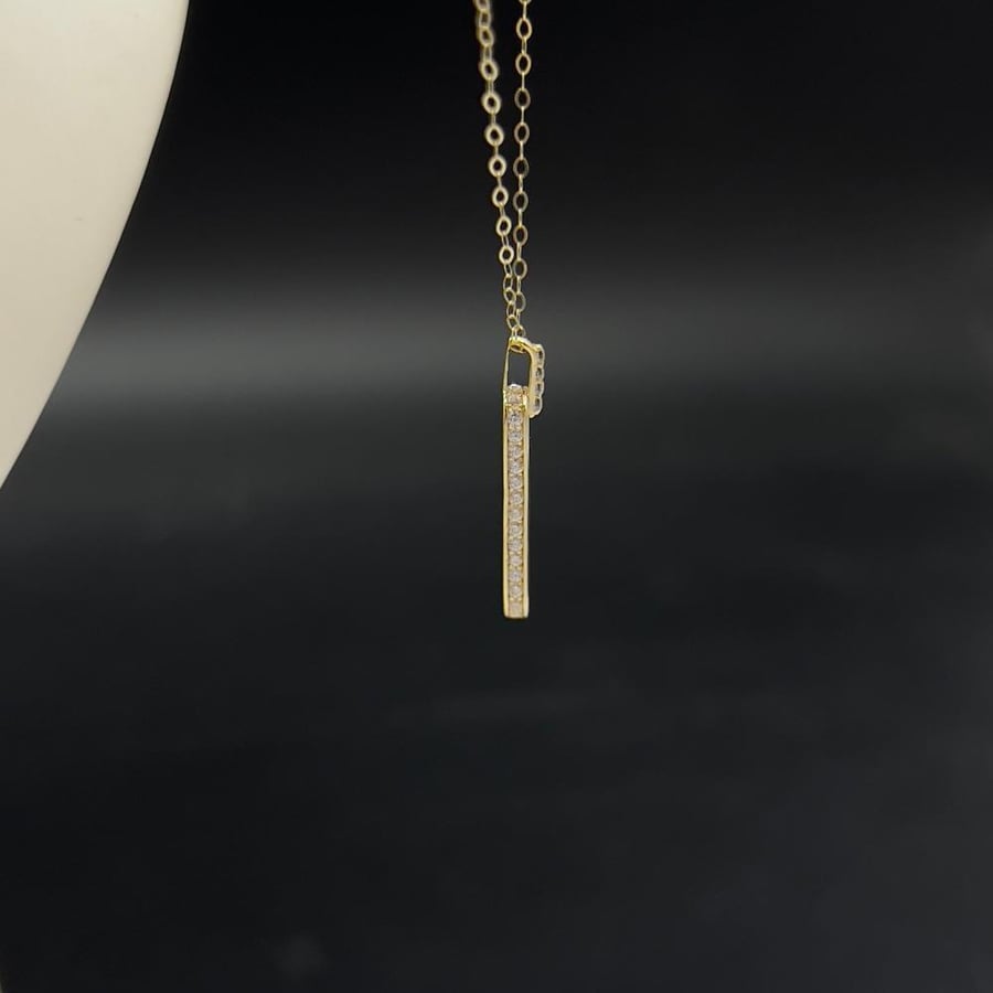 18 karat gold necklace, luxurious Italian design for coordinating outfits