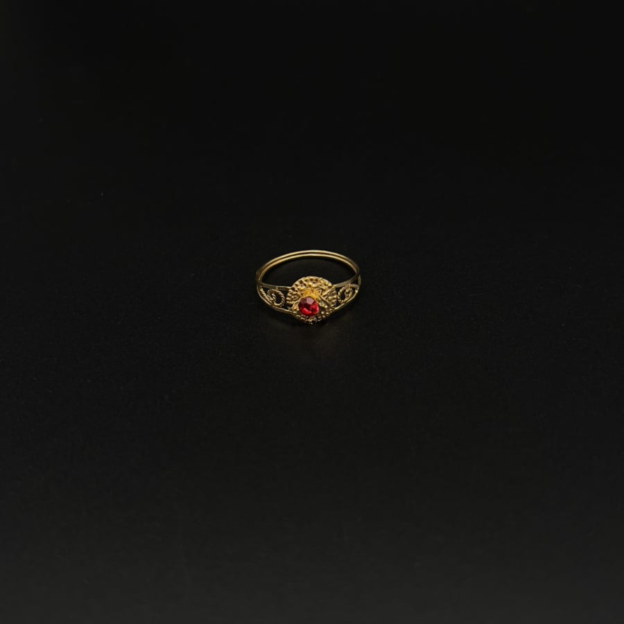 Gold ring 21 karat, weight 1.25 grams, multiple colors